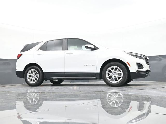 Used 2024 Chevrolet Equinox LT image 48