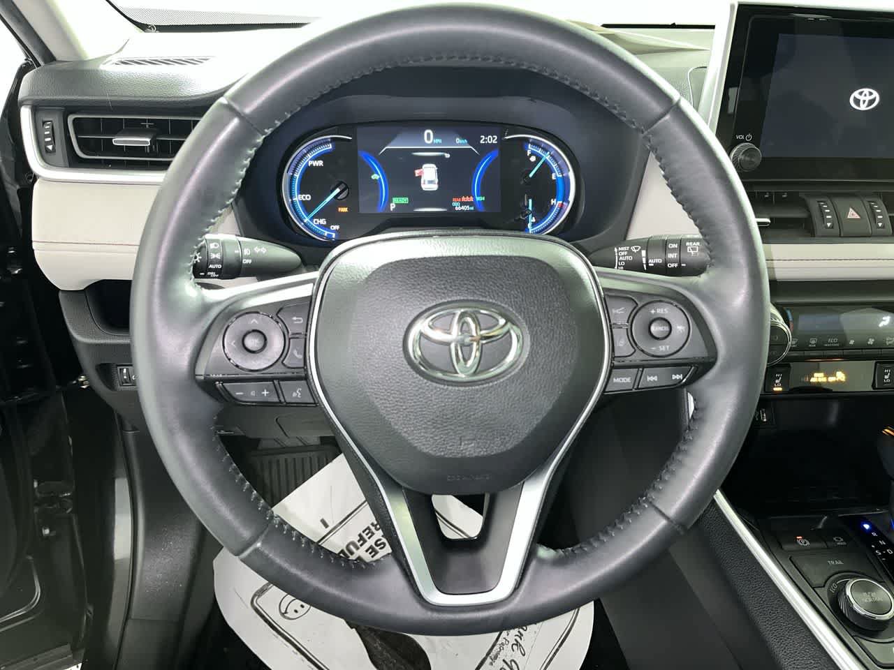 Used 2023 Toyota RAV4 XLE Premium AWD/4WD image 16