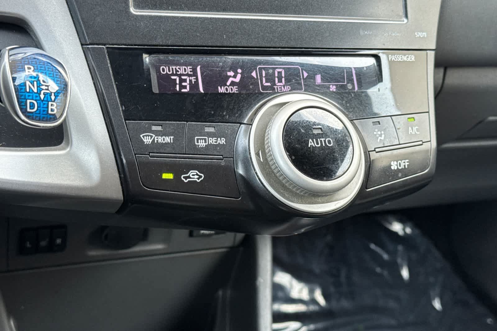 Used 2014 Toyota Prius V Five FWD image 24