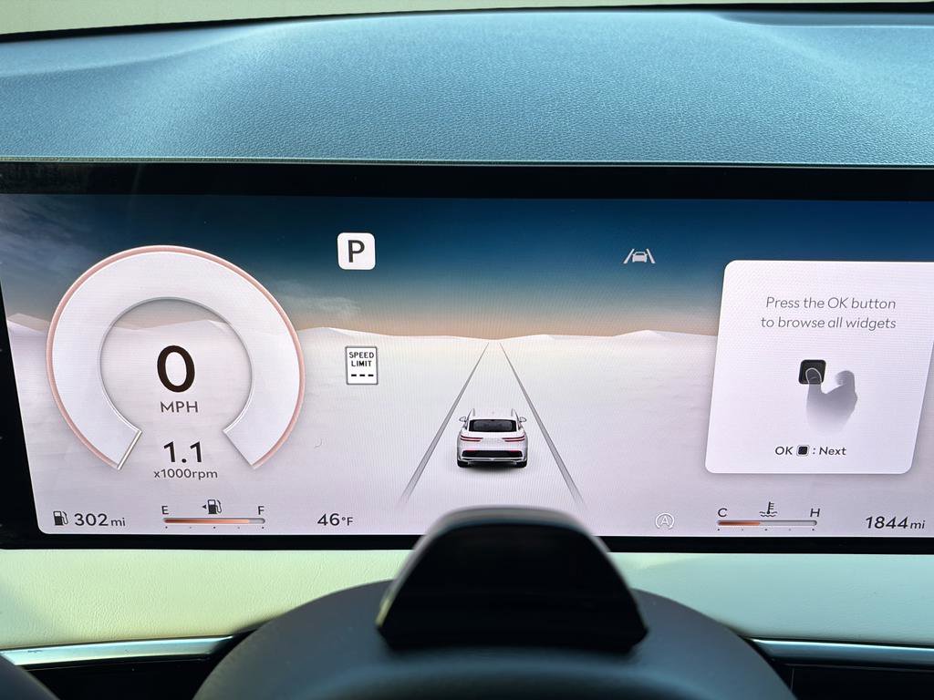 Used 2026 Genesis GV70 2.5T Select image 29