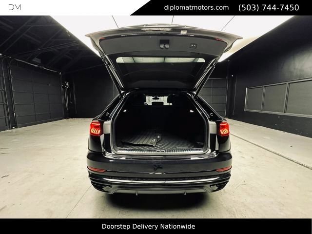 Used 2021 Audi Q8 Prestige AWD/4WD image 42