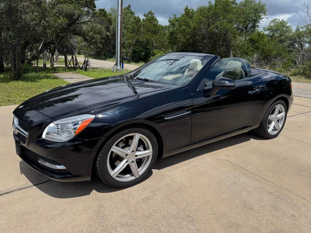 Used 2013 Mercedes-Benz SLK 250 image 5