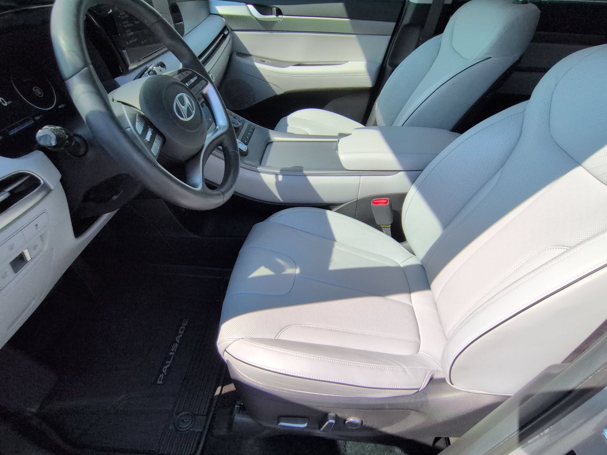 Used 2025 Hyundai Palisade SEL AWD/4WD image 16