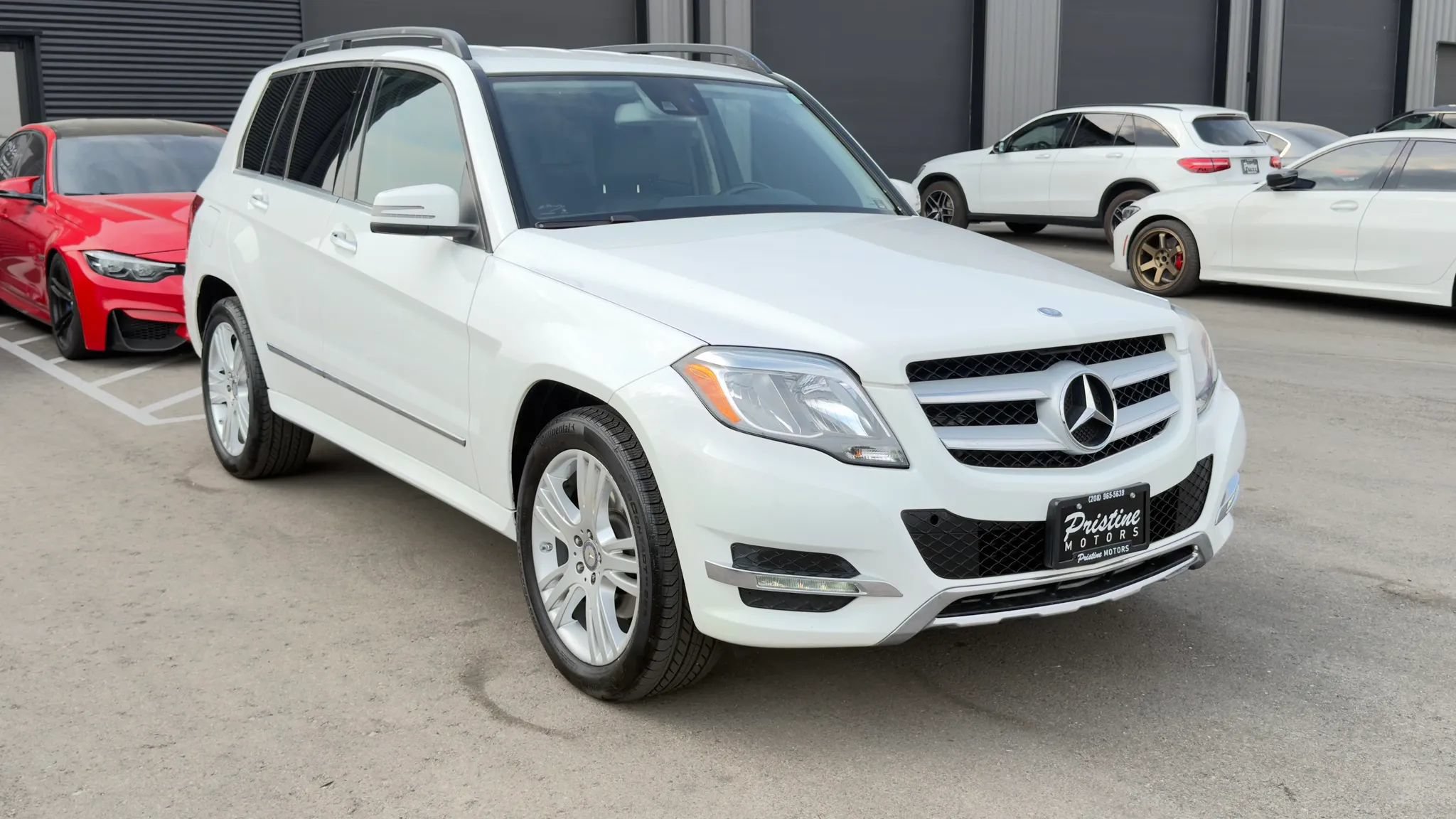 Used 2014 Mercedes-Benz GLK 250 BlueTEC 4MATIC image 2