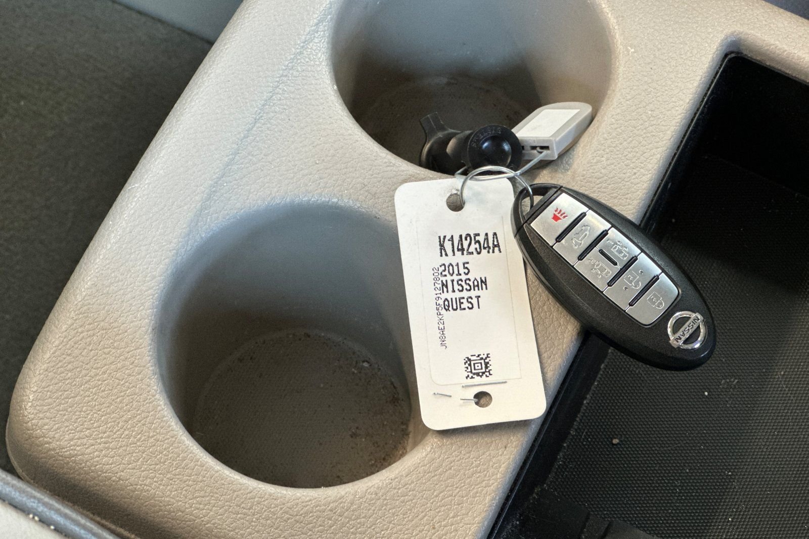 Used 2015 Nissan Quest SL w/ Value Cargo Package FWD image 32