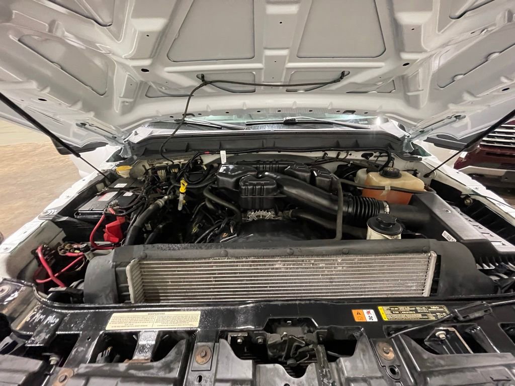 Used 2016 Ford F350 XL AWD/4WD image 2