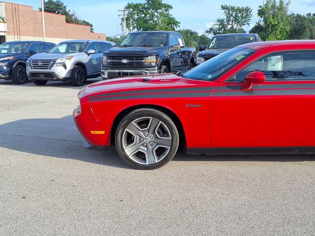 Used 2012 Dodge Challenger R/T RWD image 17
