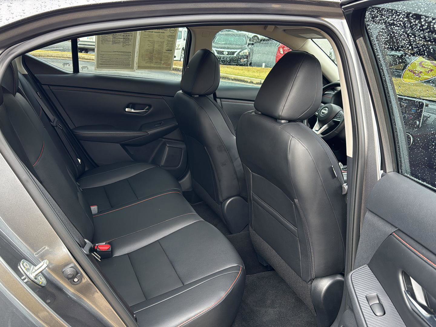 Used 2024 Nissan Sentra SR w/ SR Premium Package image 11