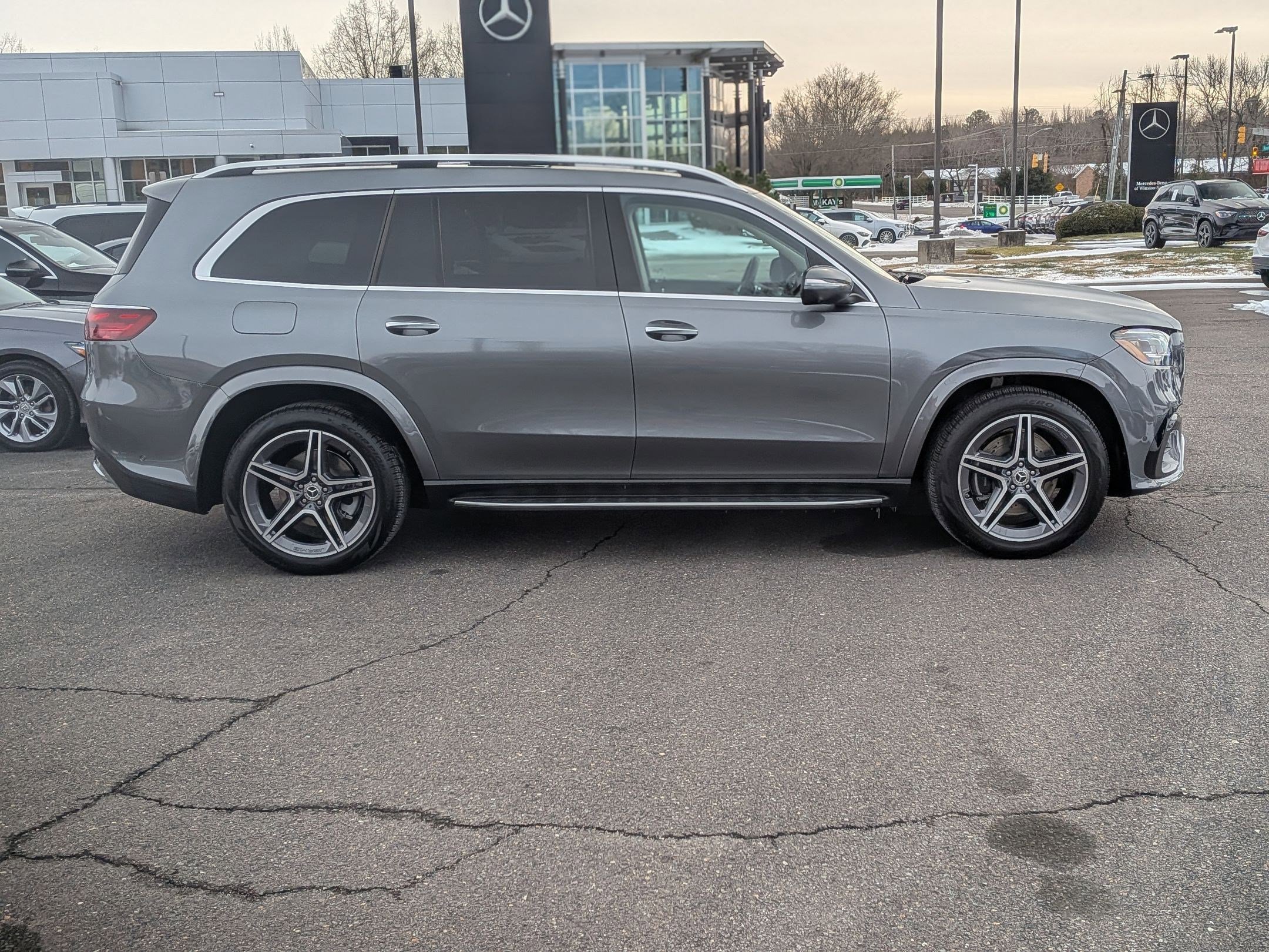 Certified 2025 Mercedes-Benz GLS 450 4MATIC image 2