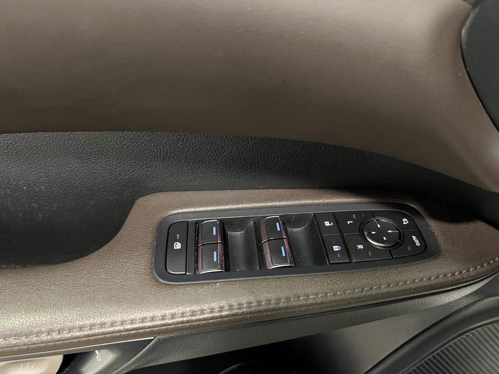 Used 2023 Lexus RX 350 AWD w/ Cold Area Package image 27