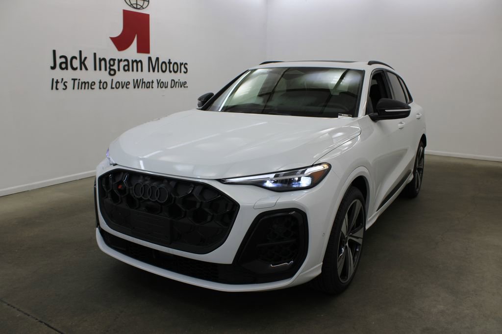 New 2025 Audi SQ5 Prestige image 2