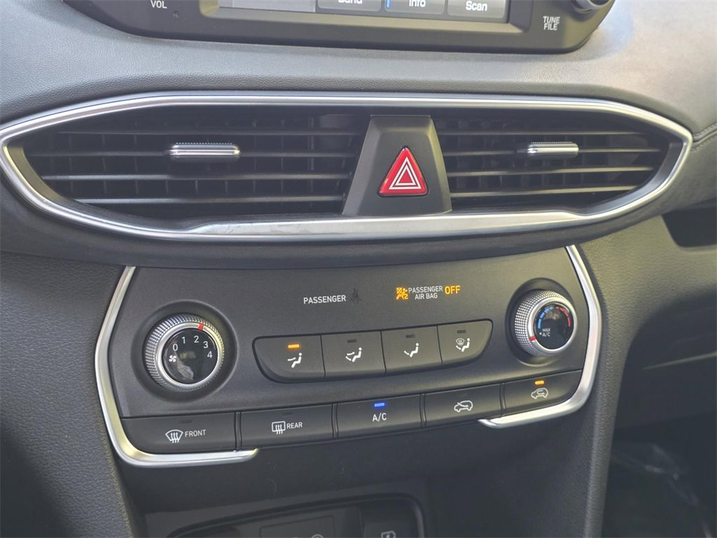 Used 2019 Hyundai Santa Fe SE image 19