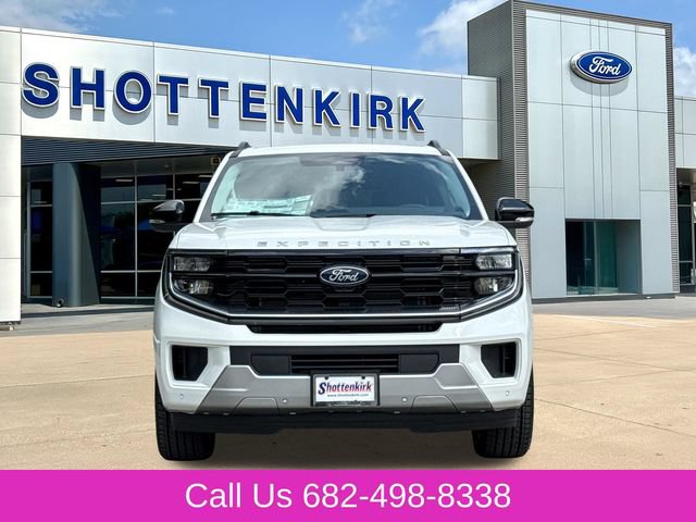 New 2026 Ford Expedition Platinum w/ Driver's Package AWD/4WD image 2