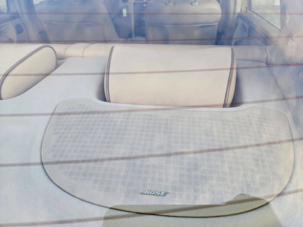 Used 2001 Mercedes-Benz E 320 E 320 4dr Sedan image 32