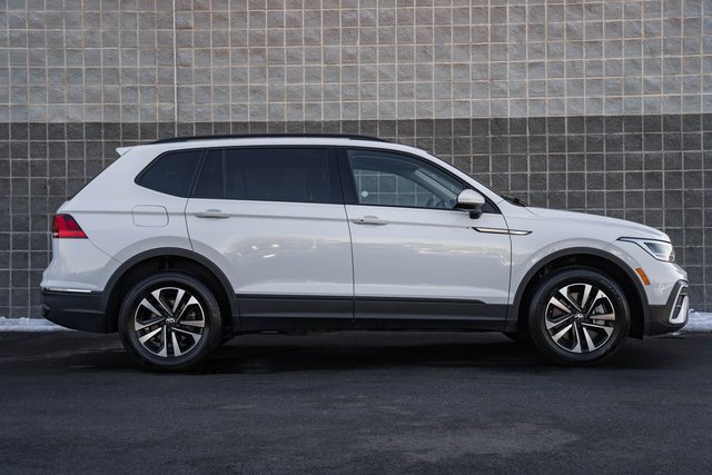 Used 2024 Volkswagen Tiguan S image 4
