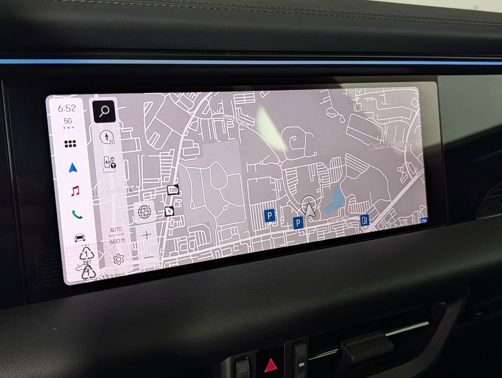 New 2026 Porsche Macan Turbo Electric image 32