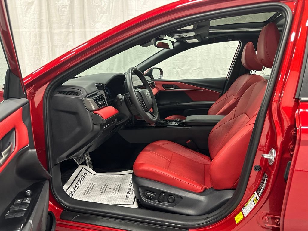 Used 2026 Toyota Camry XSE FWD image 9