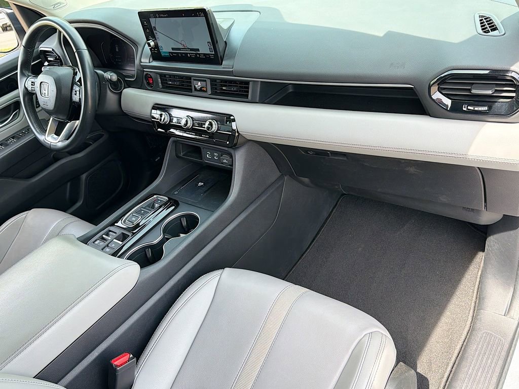 Used 2023 Honda Pilot Touring image 33