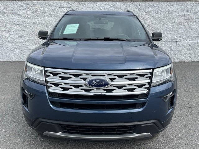 Used 2019 Ford Explorer XLT w/ Equipment Group 201A image 2