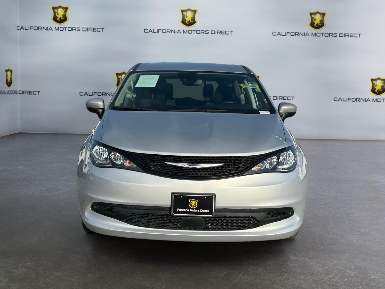 Used 2023 Chrysler Voyager LX FWD image 8