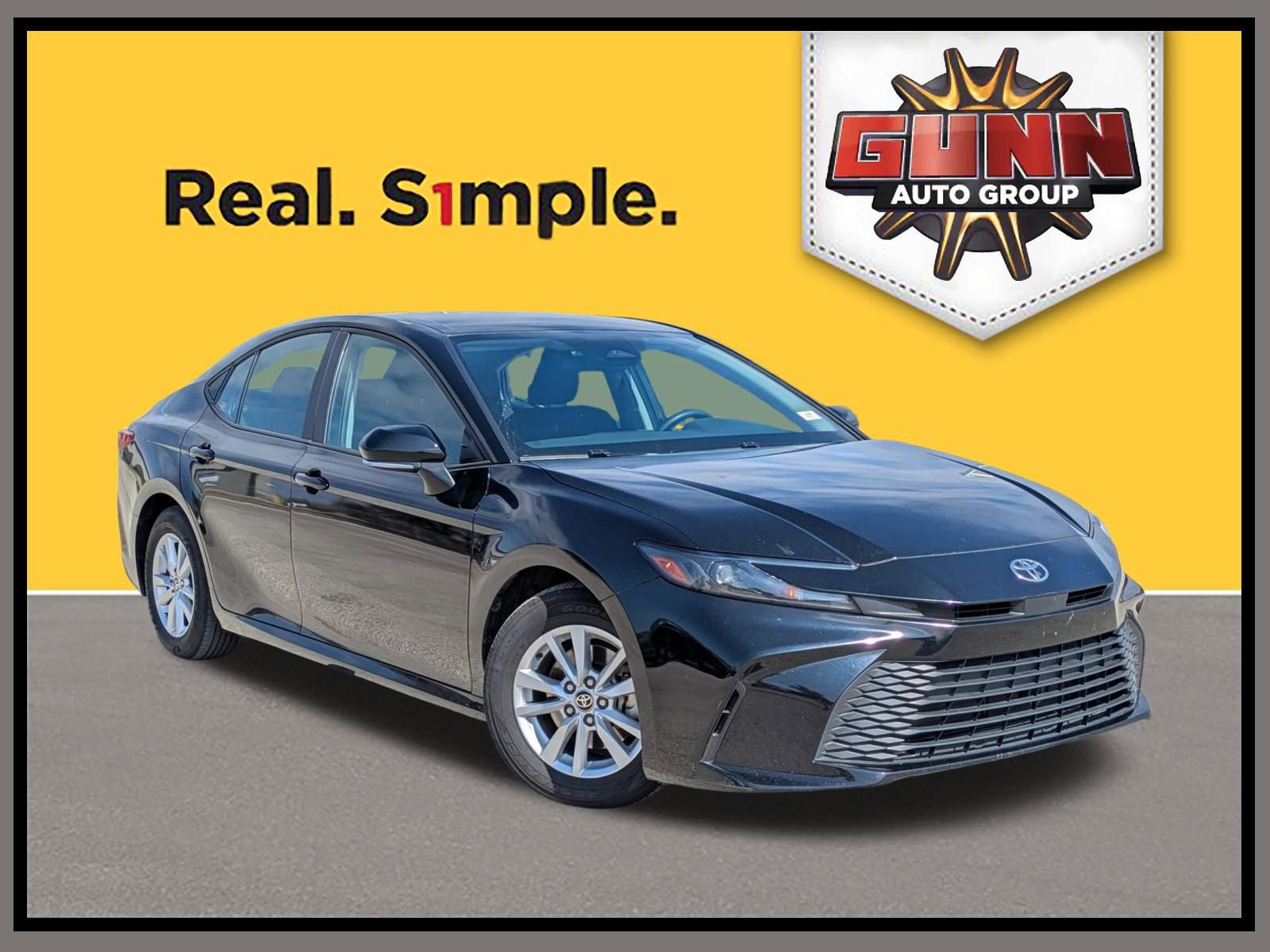 Used 2025 Toyota Camry LE image 1