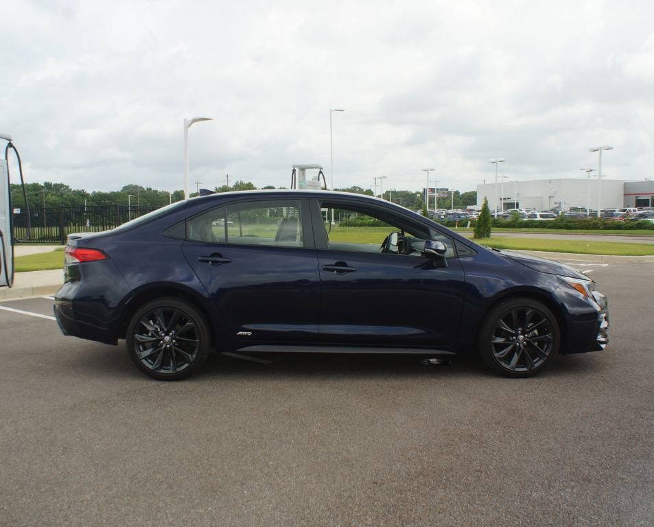 Used 2024 Toyota Corolla SE AWD/4WD image 21