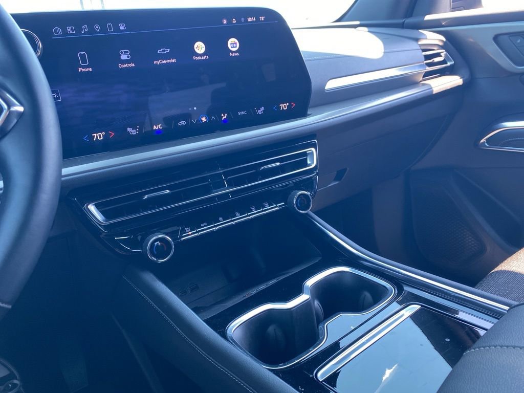 Used 2024 Chevrolet Traverse LT image 44