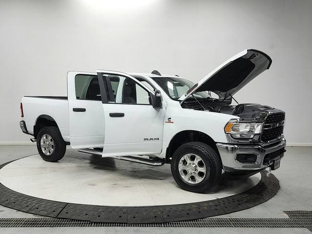 Used 2024 RAM 2500 Big Horn AWD/4WD image 9