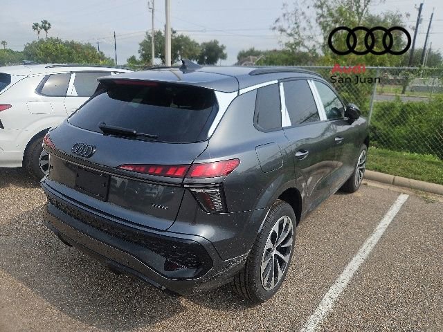 New 2026 Audi Q3 quattro 2.0T AWD/4WD image 9