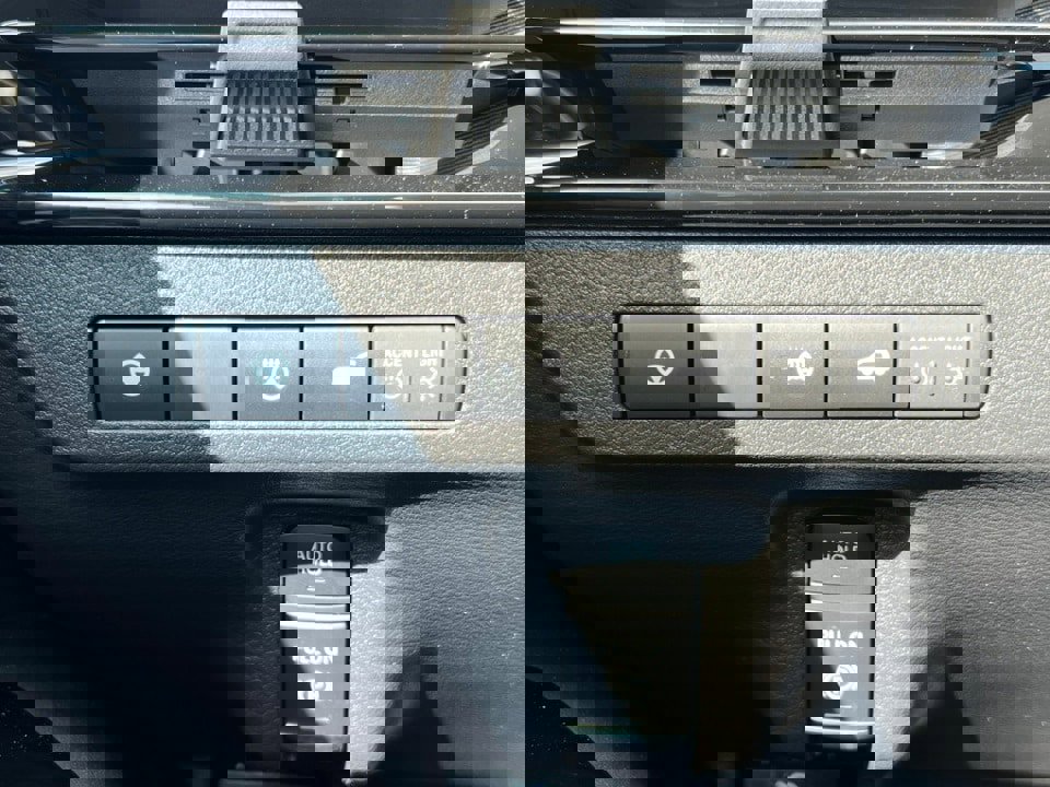 New 2025 Nissan Murano SL image 17