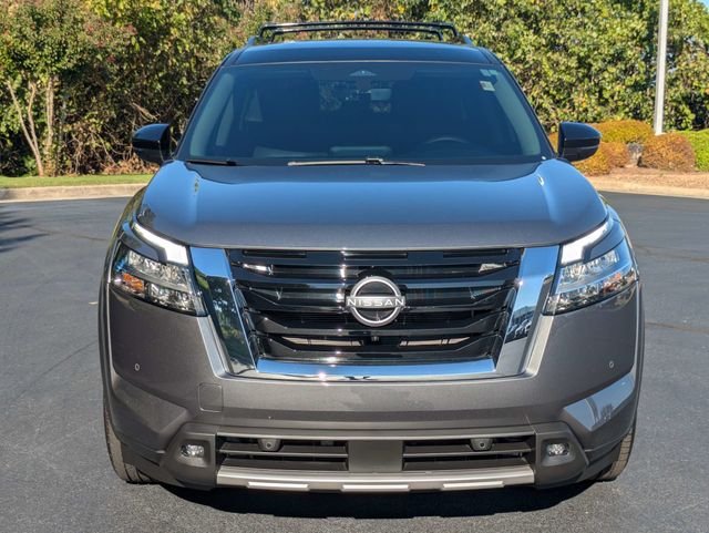 Used 2024 Nissan Pathfinder SL FWD image 9