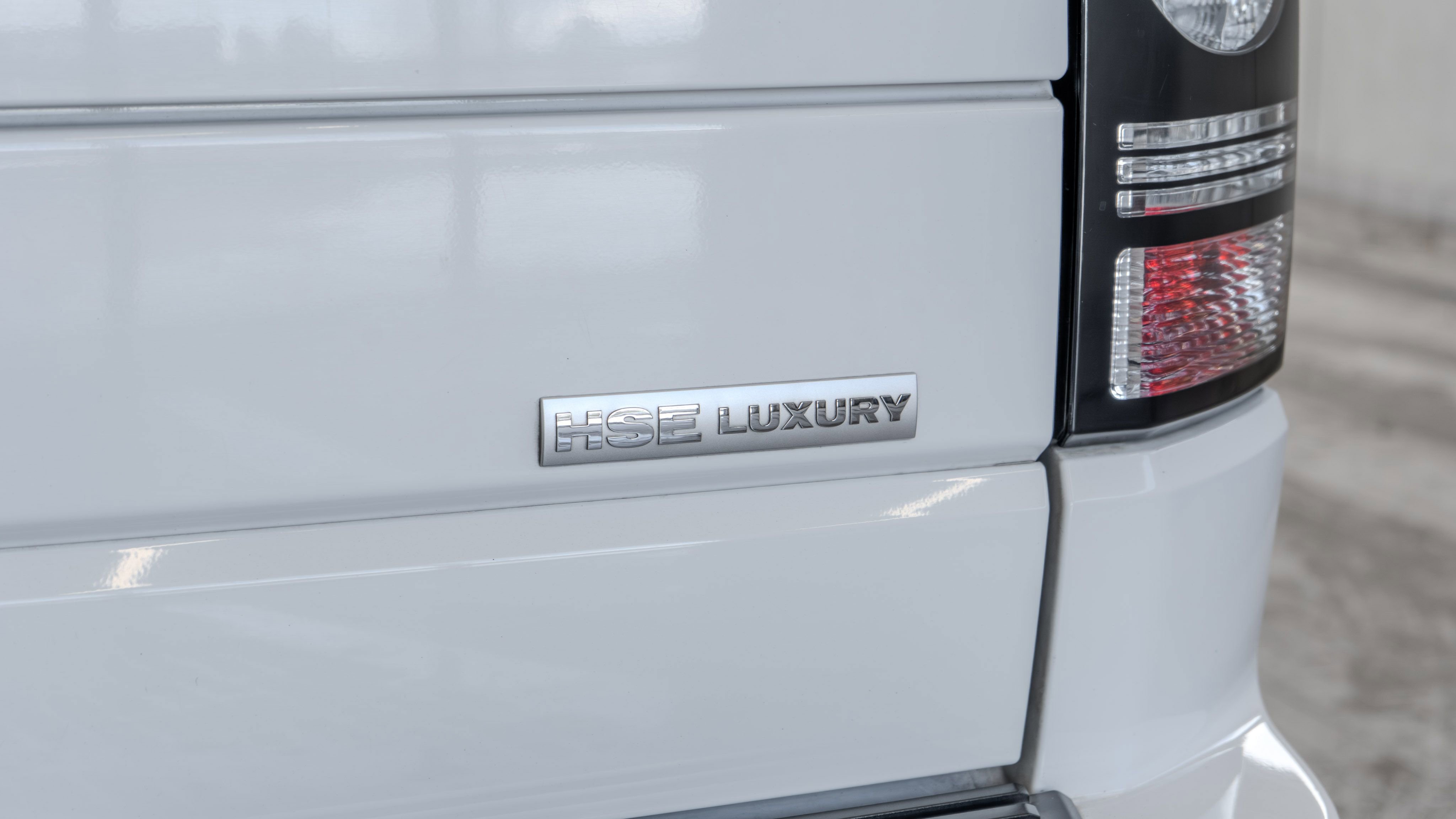 Used 2015 Land Rover LR4 HSE LUX image 24