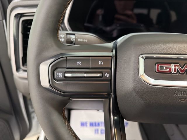 Used 2025 GMC Canyon AT4 w/ Technology Plus Package image 17