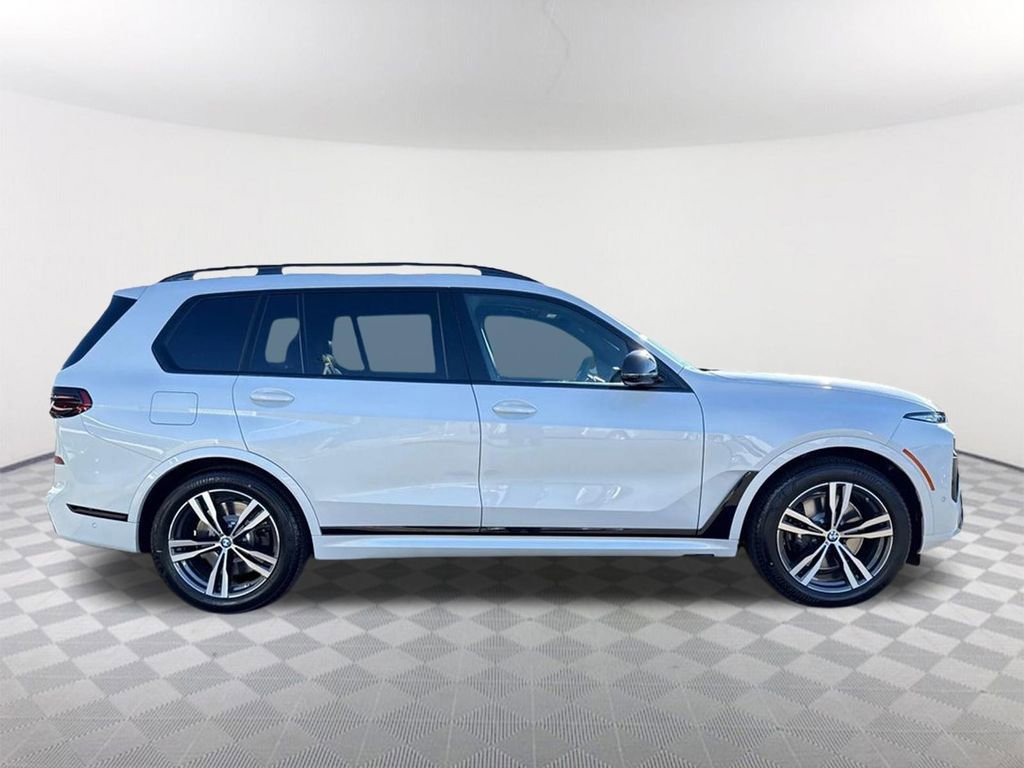 New 2026 BMW X7 M60i w/ Executive Package image 4