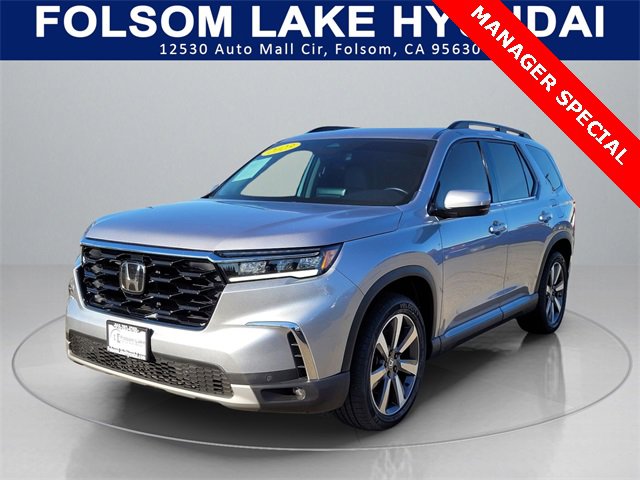 Used 2023 Honda Pilot Touring image 1