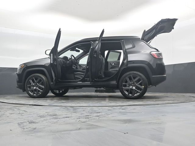 New 2026 Jeep Compass Latitude image 53
