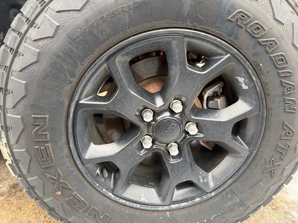 Used 2021 Jeep Wrangler Unlimited Willys image 38