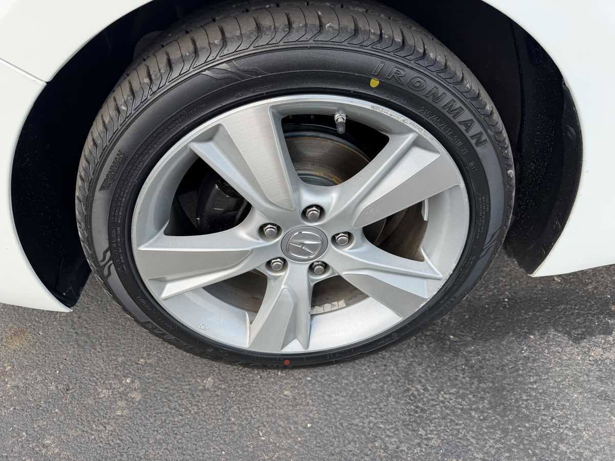 Used 2014 Acura ILX w/ Technology Package image 8