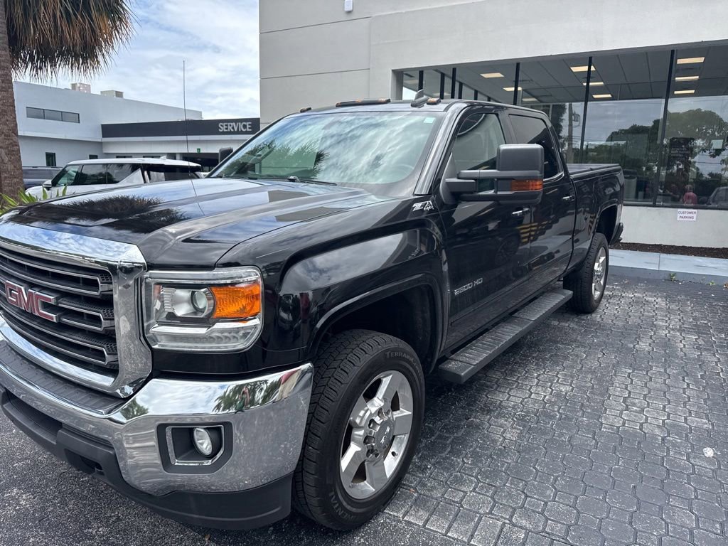 Used 2017 GMC Sierra 2500 SLE w/ HD SLE Preferred Plus Package AWD/4WD image 1