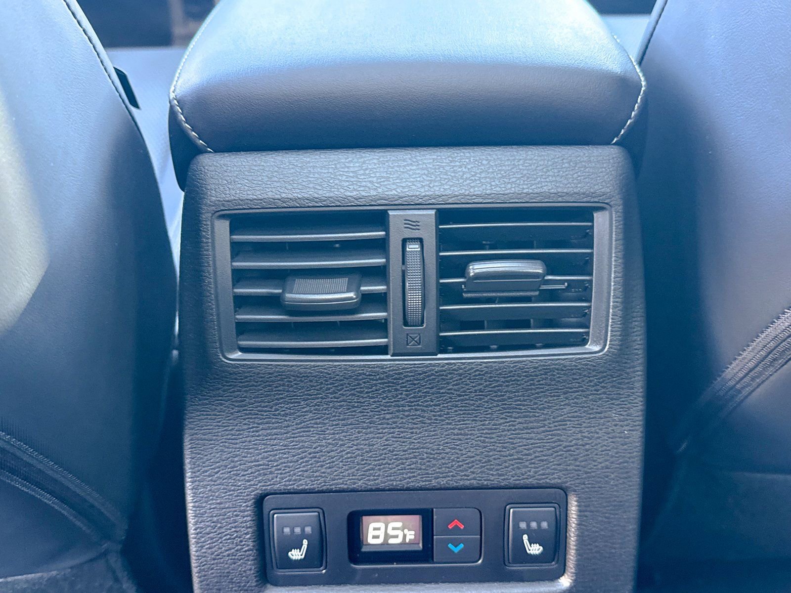 New 2025 Mitsubishi Outlander SEL Black Edition image 23