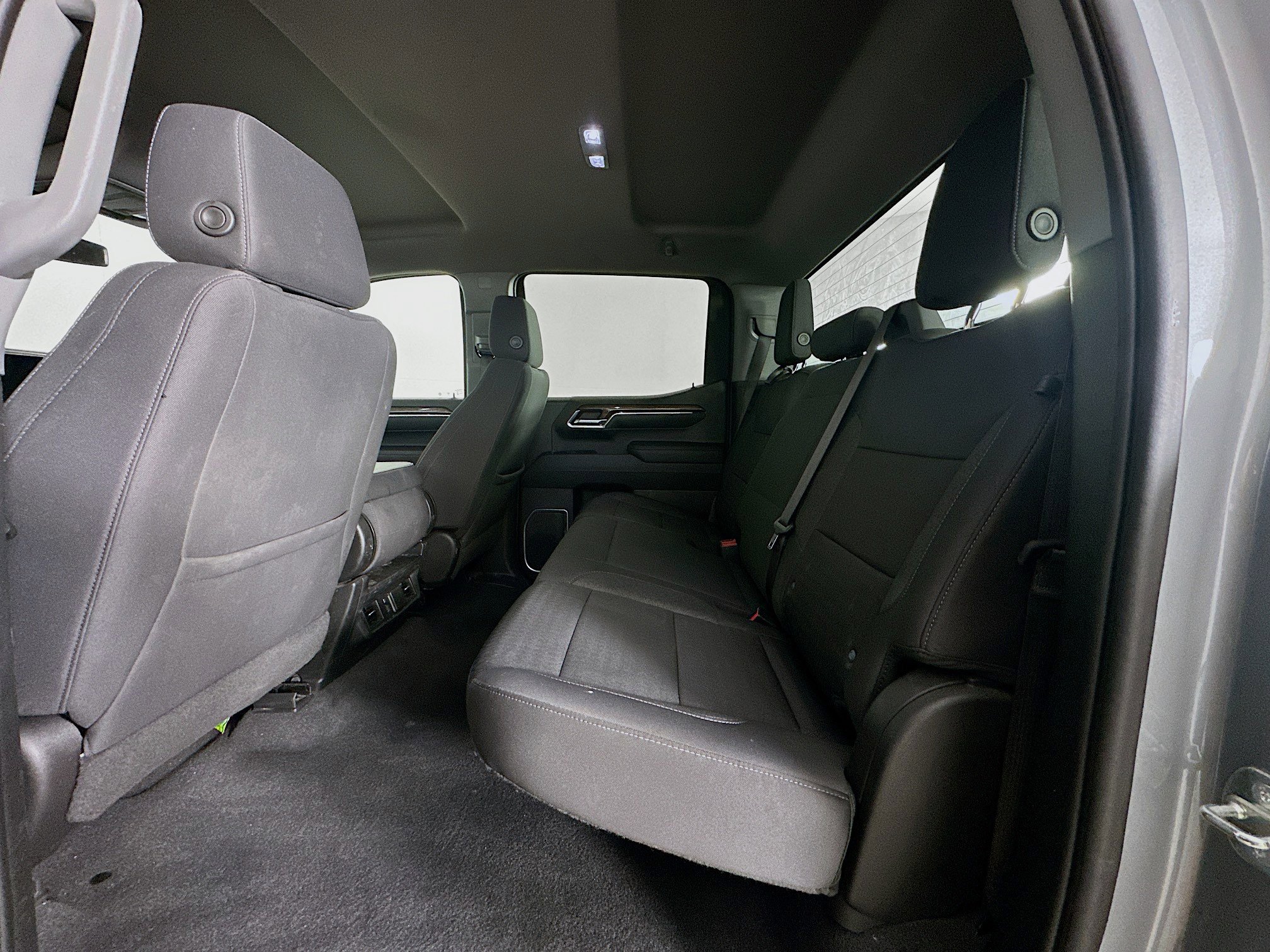 Used 2023 Chevrolet Silverado 1500 LT image 27