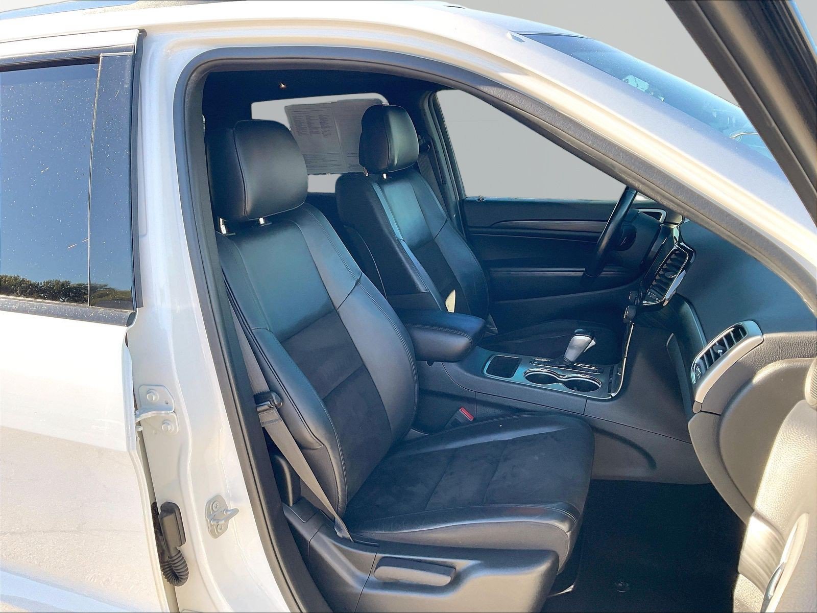 Used 2021 Jeep Grand Cherokee Altitude AWD/4WD image 20