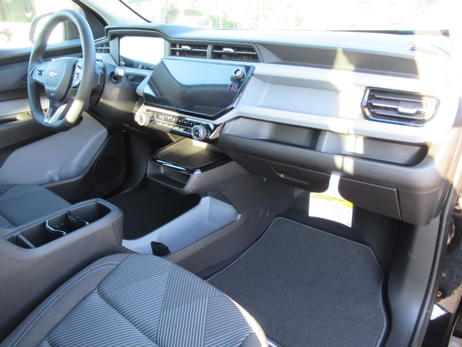 New 2027 Chevrolet Bolt LT w/ Comfort Package FWD image 11