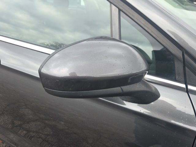 Used 2019 Ford Fusion SE image 4