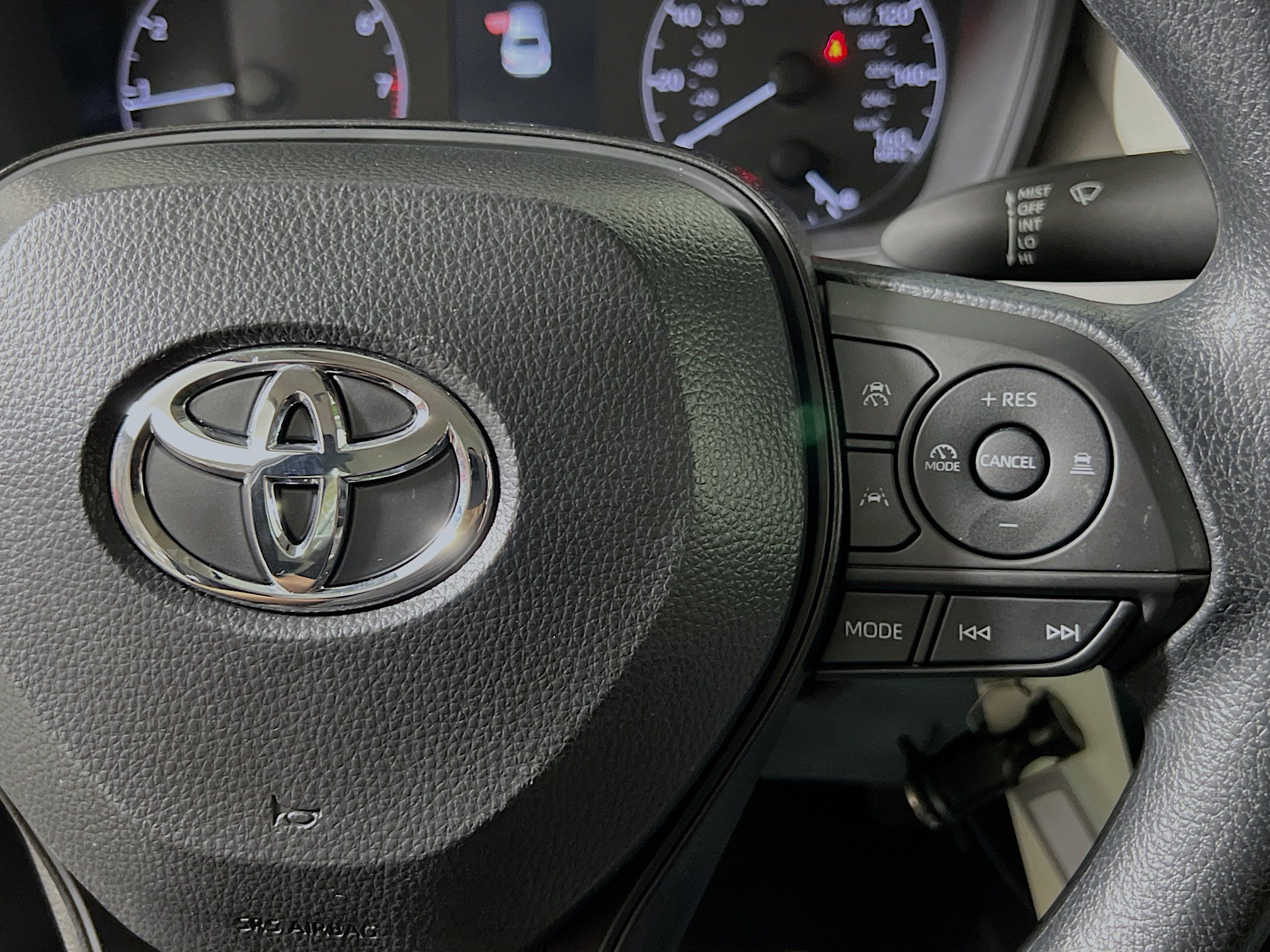 Used 2025 Toyota Corolla LE FWD image 20