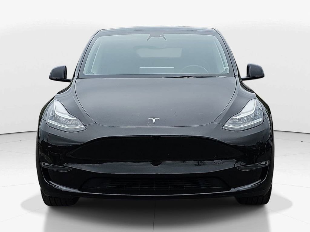 Used 2023 Tesla Model Y Long Range image 11