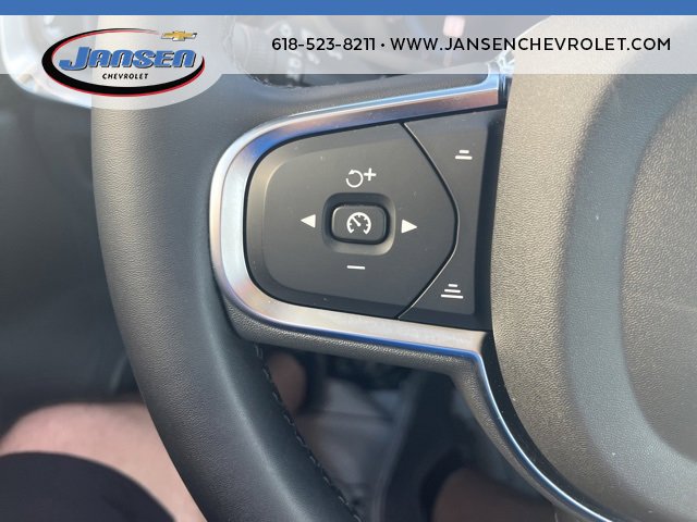 Used 2025 Volvo S60 B5 Core image 24