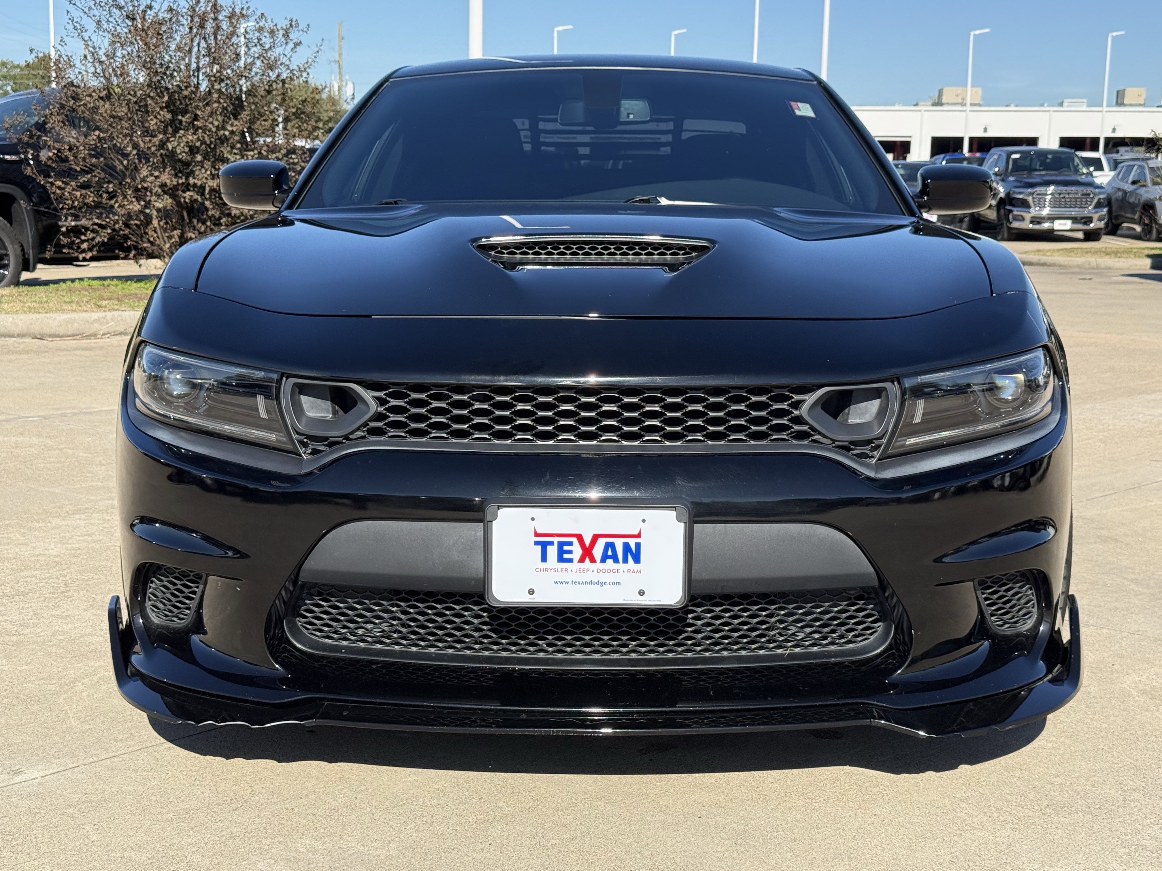 Used 2023 Dodge Charger R/T w/ Blacktop Package image 10