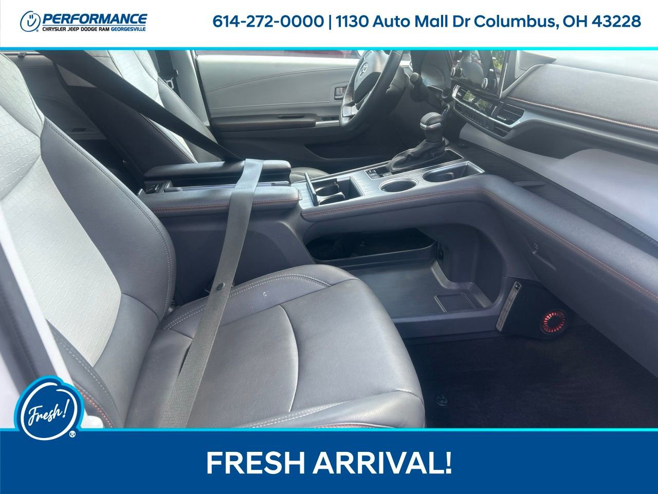 Used 2024 Toyota Sienna AWD image 16