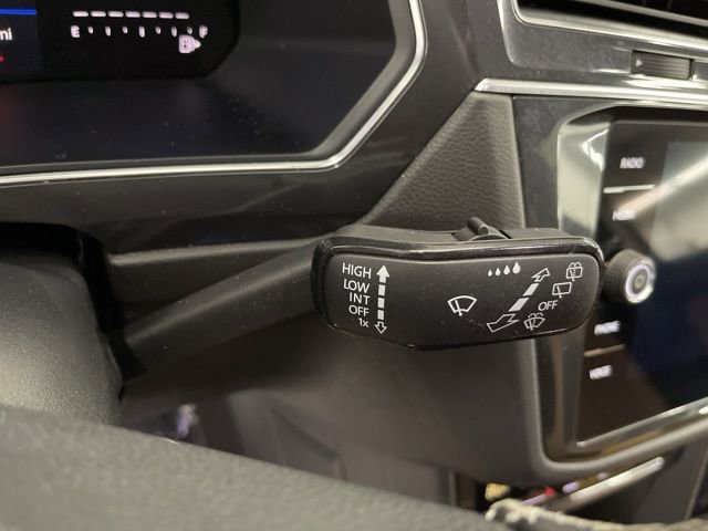 Certified 2023 Volkswagen Tiguan SE AWD/4WD image 18